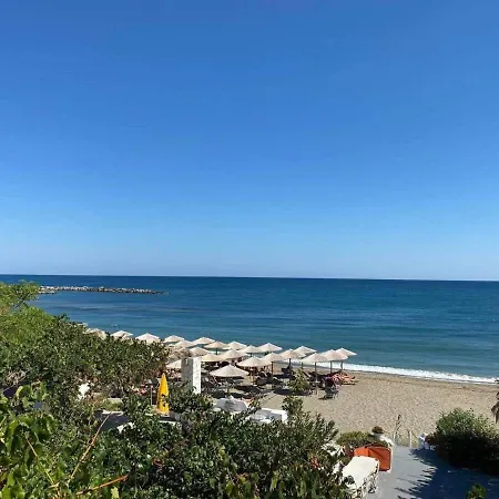 Gasthof Seafront Getaway-a Step Away To The Sea *